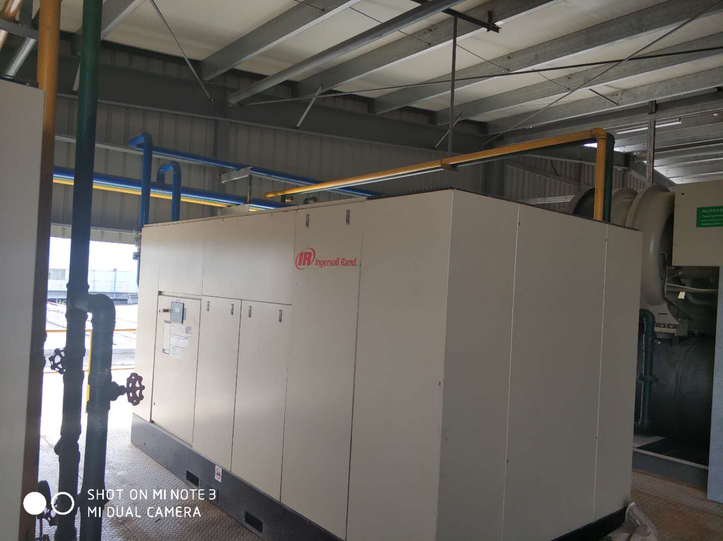 !螺杆式空压机37KW